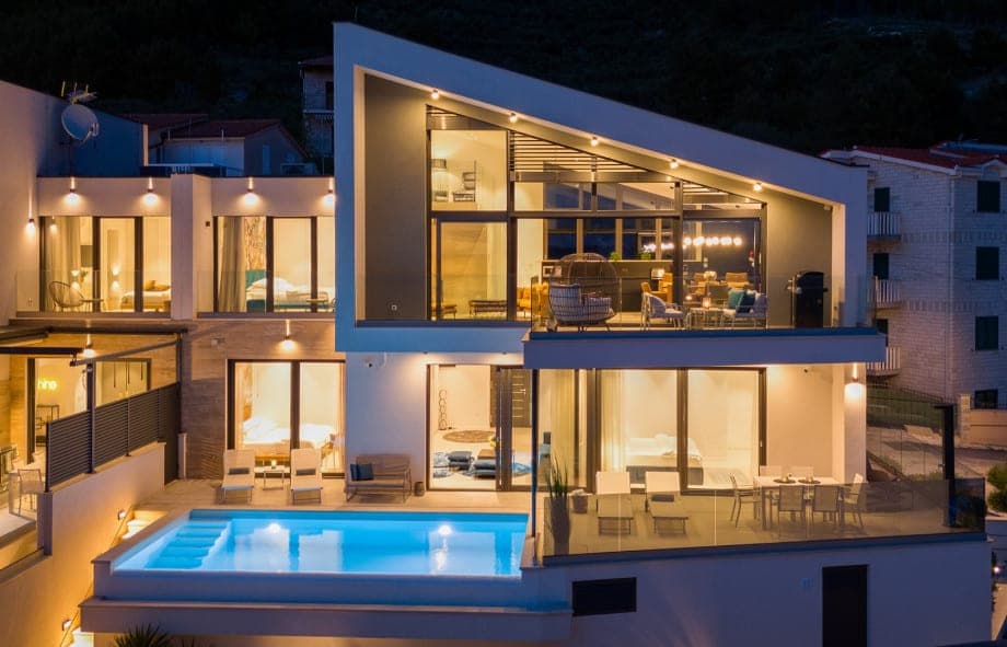 Villa Flower in Jesenice, Dalmatien